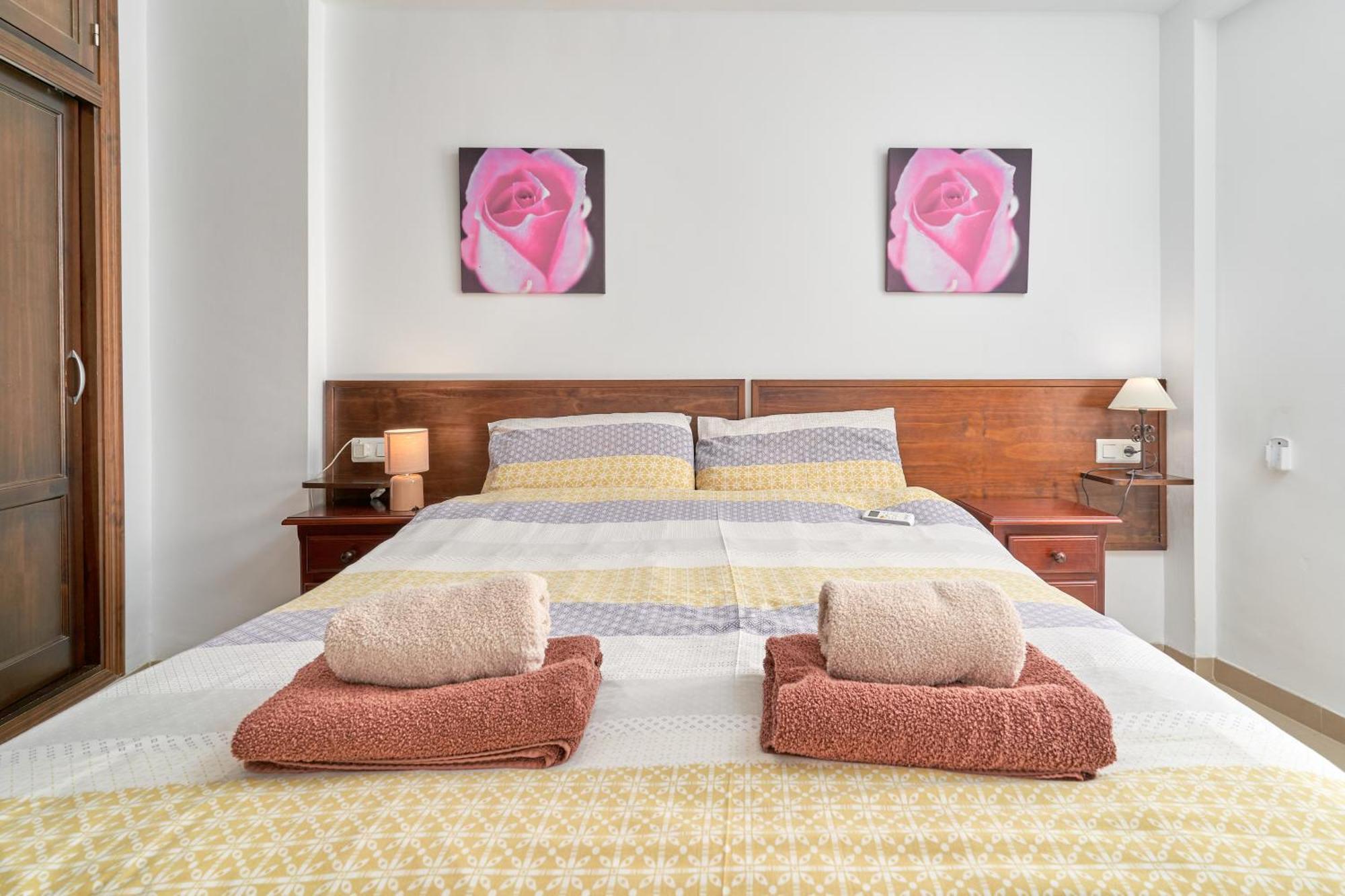 1 Bed Apartment With Sea View Nerja Exterior photo